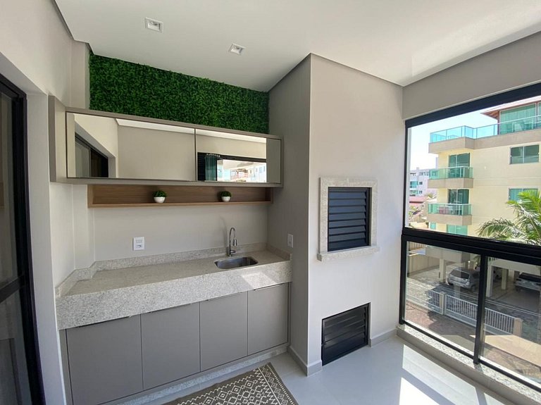 cód 84 - Apartamento á 280 m do mar com piscina