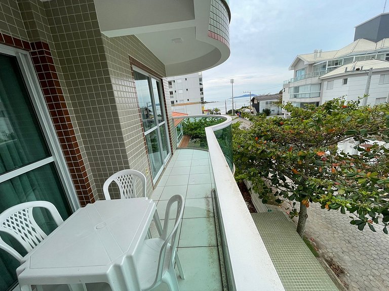 Cód 39 - Apartamento a 80 metros do Mar