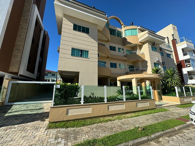 Cód 86 - Apartamento á 100m do mar