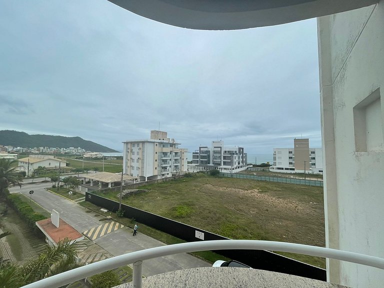 Cód 79 - Apto com hidromassagem e vista mar