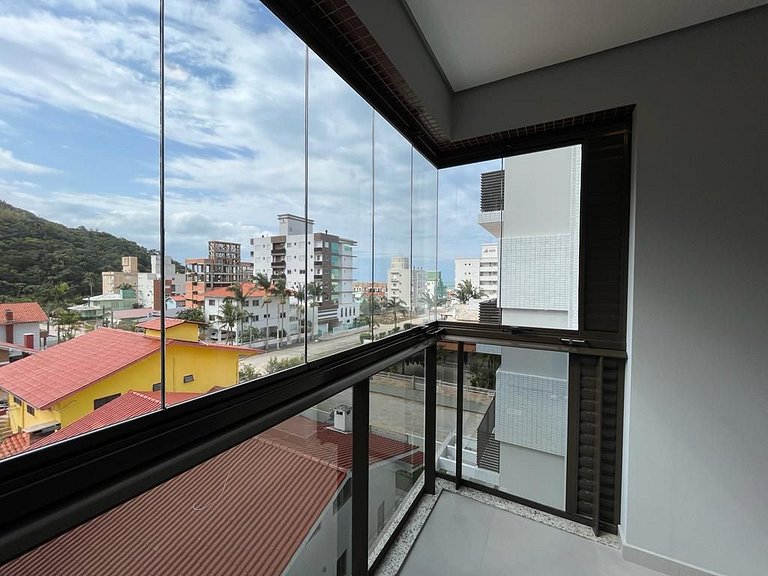 Cód 90 - Apartamento com piscina