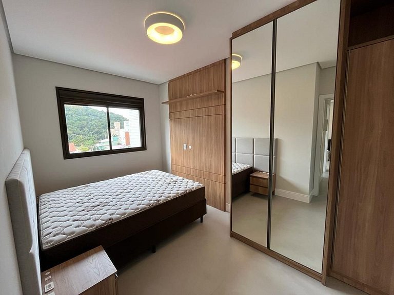 Cód 90 - Apartamento á 150m do mar