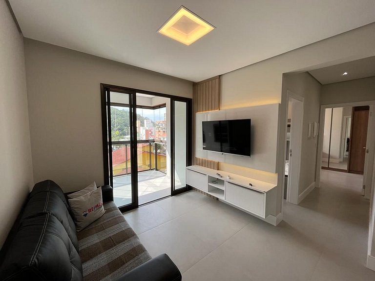 Cód 90 - Apartamento com piscina