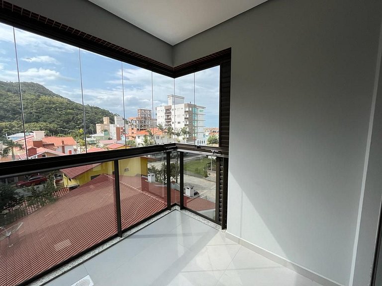 Cód 90 - Apartamento com piscina