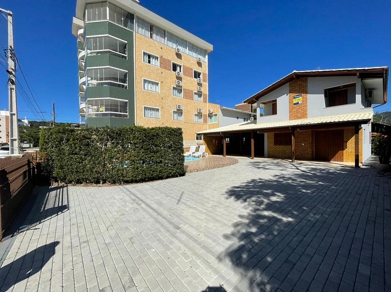 cód 4 · Casa com piscina próxima a praia de palmas