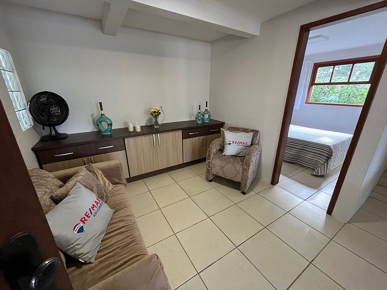 cód 4 · Casa com piscina próxima a praia de palmas