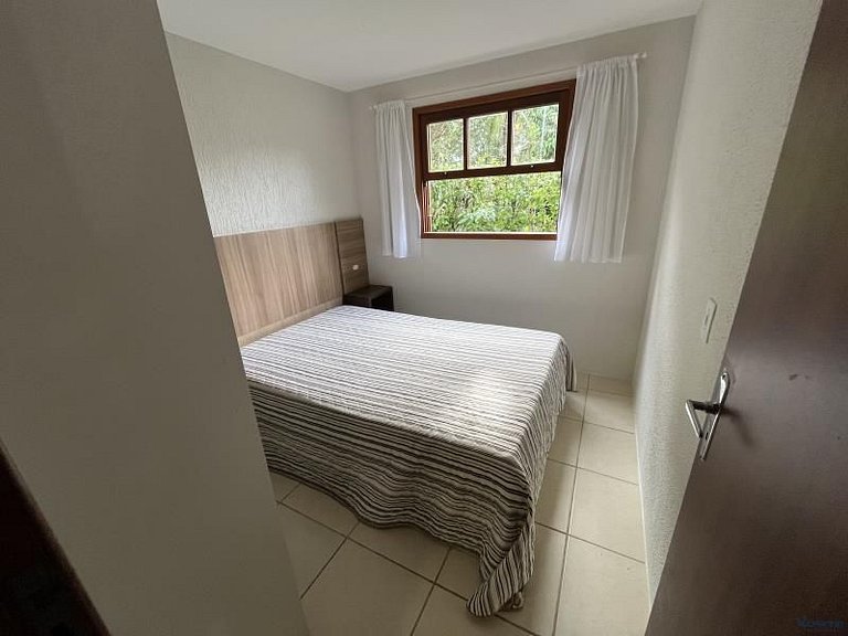 cód 4 · Casa com piscina próxima a praia de palmas