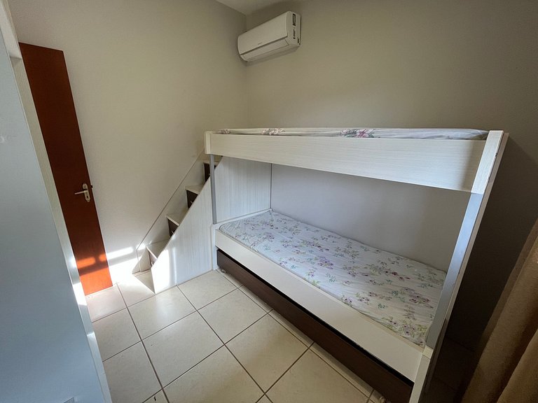 cód 4 · Casa com piscina próxima a praia de palmas