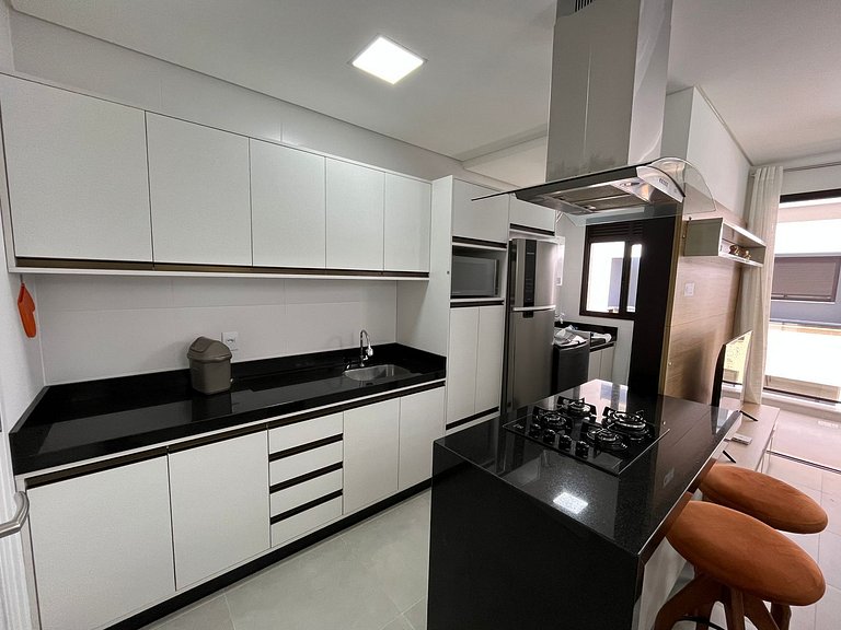 Cód 98 - Belissímo apartamento á 280m do mar