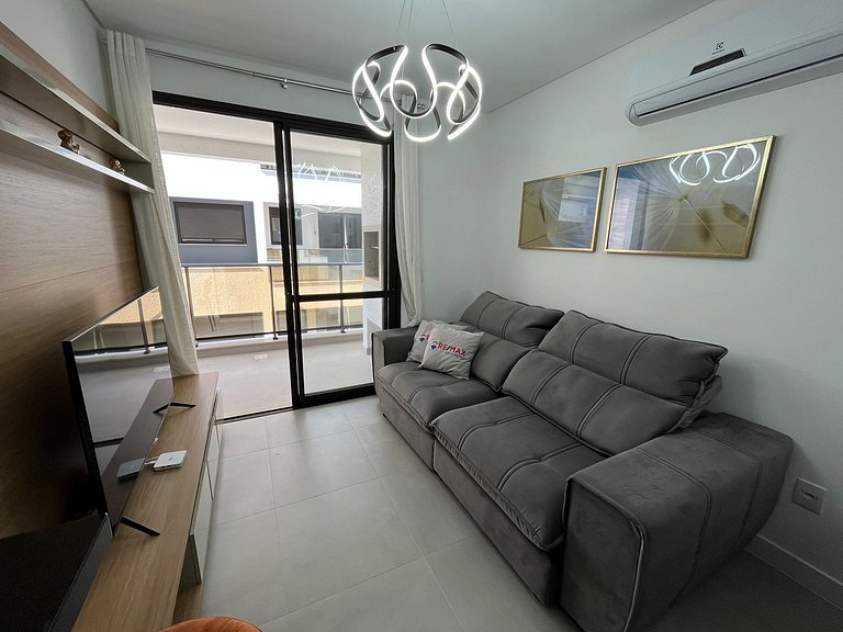 Cód 98 - Belissímo apartamento á 280m do mar