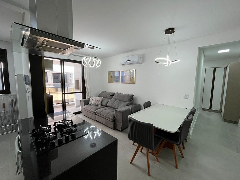 Cód 98 - Belissímo apartamento á 280m do mar