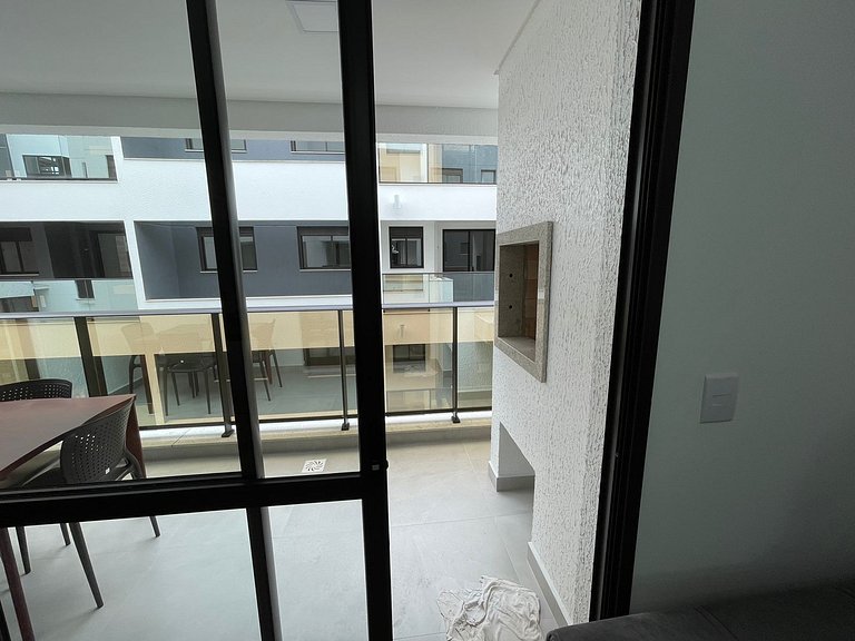 Cód 98 - Belissímo apartamento á 280m do mar