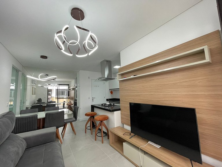 Cód 98 - Belissímo apartamento á 250m do mar