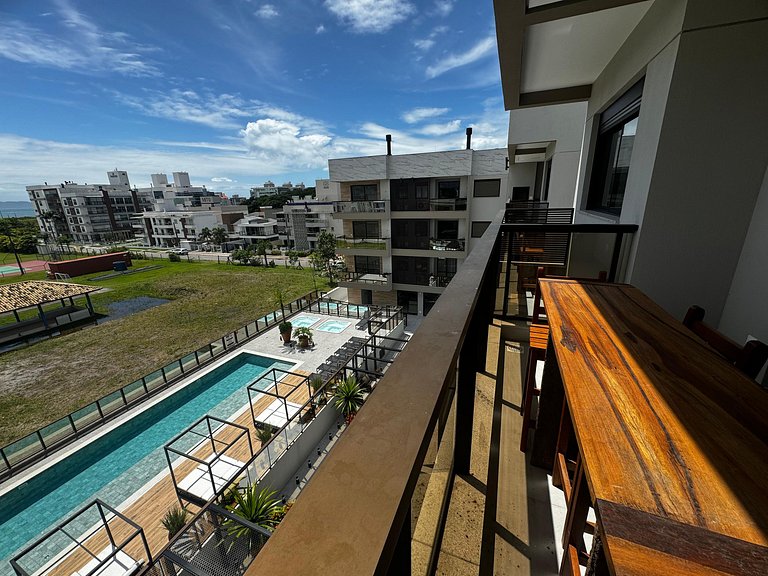 Cód 100 - Apartamento de 1suíte com spa e piscina