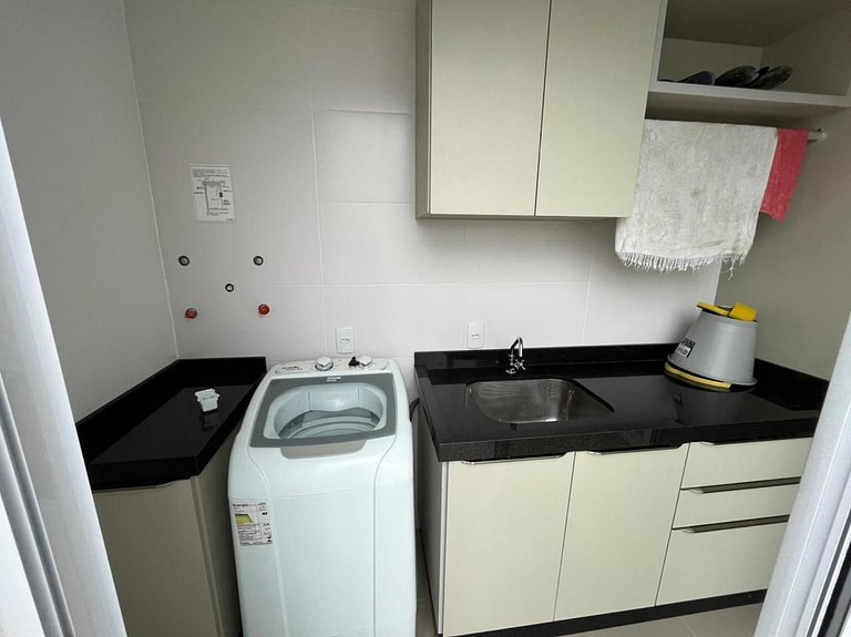 cód 122 - cobertura com jacuzzi próxima do mar!