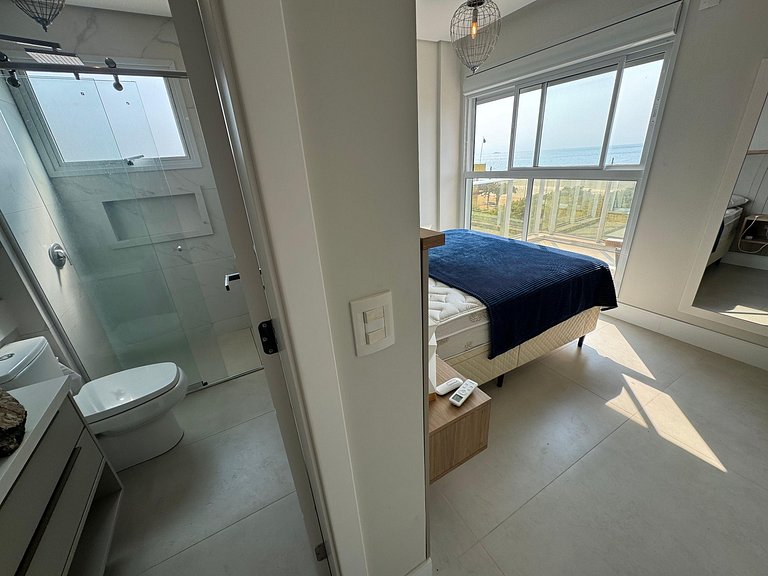 cód 31 - Apartamento 3 dormitórios frente mar