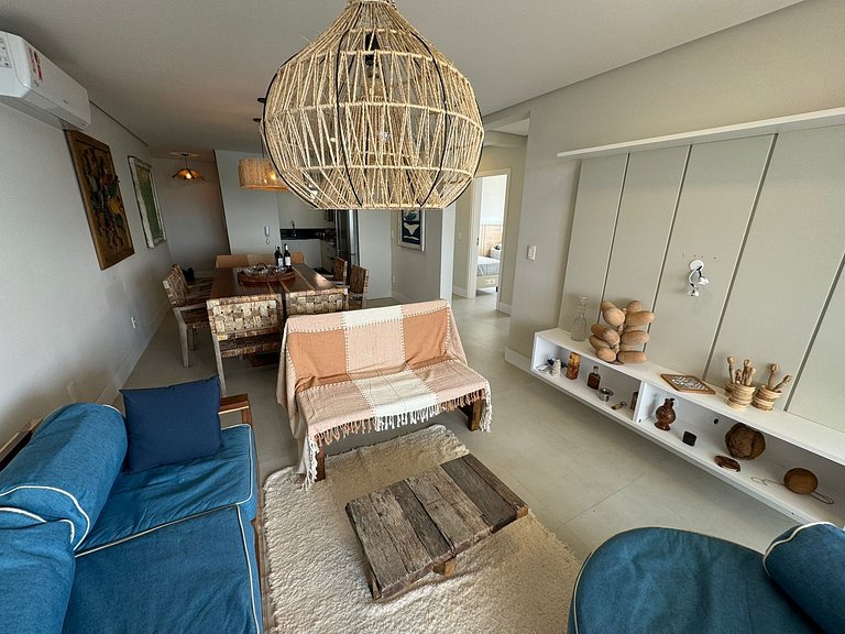 cód 31 - Apartamento 3 dormitórios frente mar