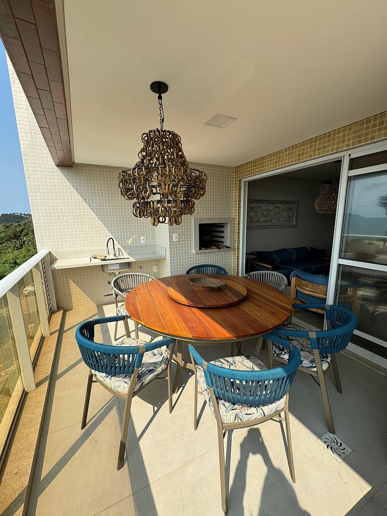 cód 31 - Apartamento 3 dormitórios frente mar