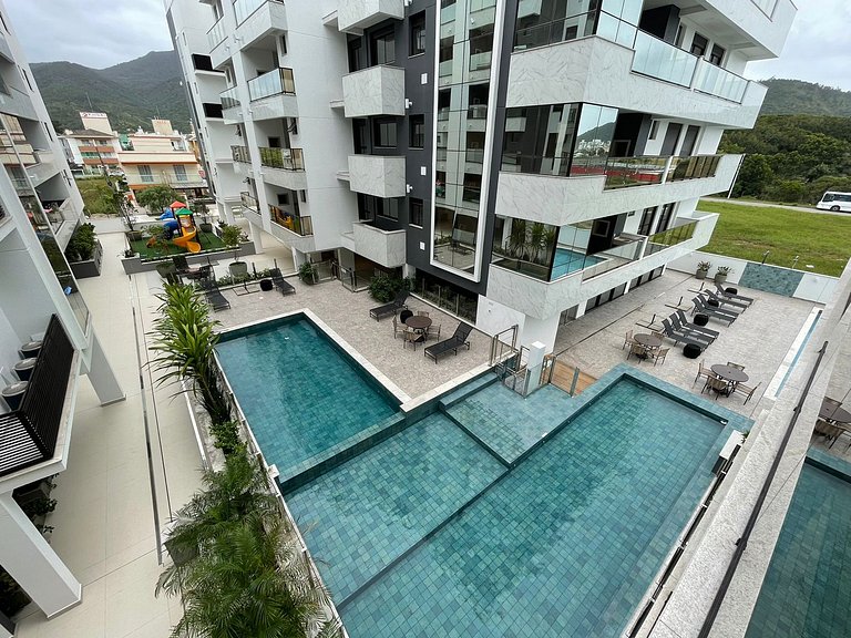 Cód 97 - Apto amplo e decorado a 280m do mar