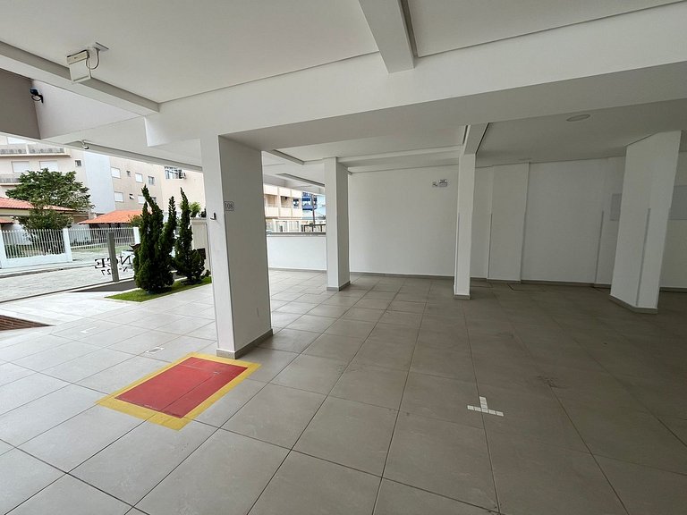 cód 99 - Excelente apartamento 100 metros da praia