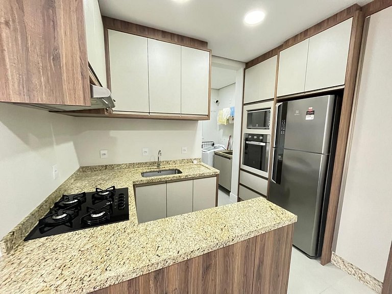 cód 99 - Excelente apartamento 100 metros da praia