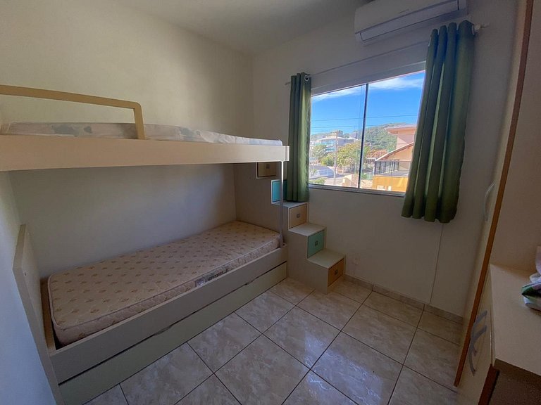 cód 101 - Apartamento á apenas 100m do mar!