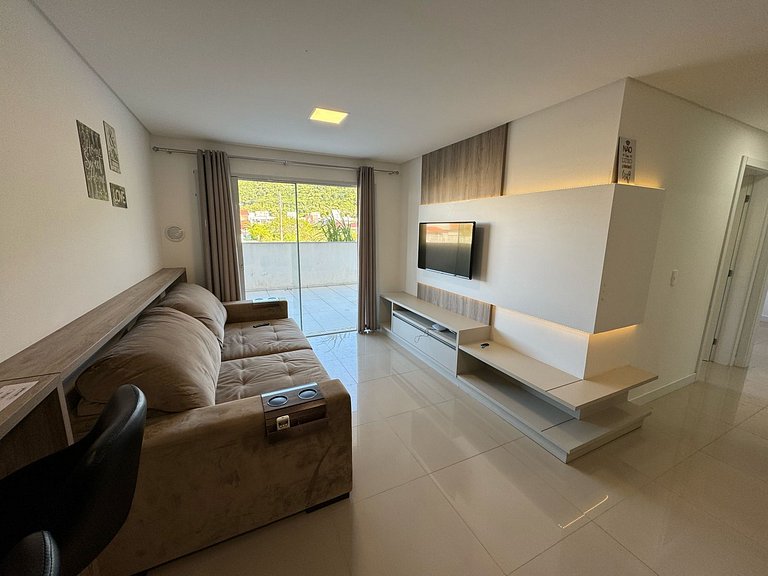 Cód 105 · Apartamento térreo bem equipado