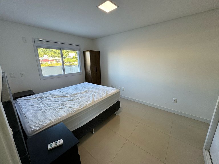 Cód 105 · Apartamento térreo bem equipado