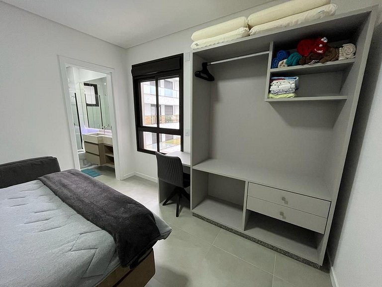 Cód 97 - Apto amplo e decorado a 280m do mar