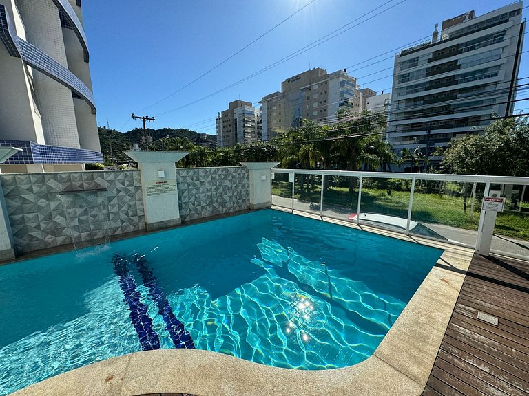 Cód 105 · Apartamento térreo bem equipado