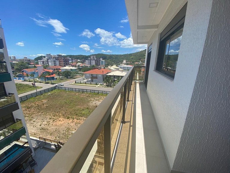 Cód 108 - Apartamento exuberante á 250 m do mar