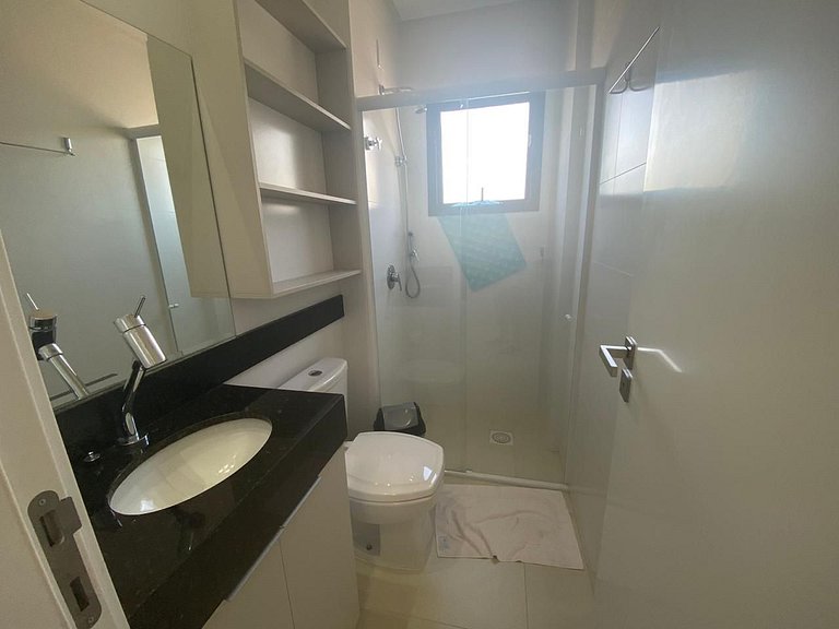 Cód 108 - Apartamento exuberante á 250 m do mar