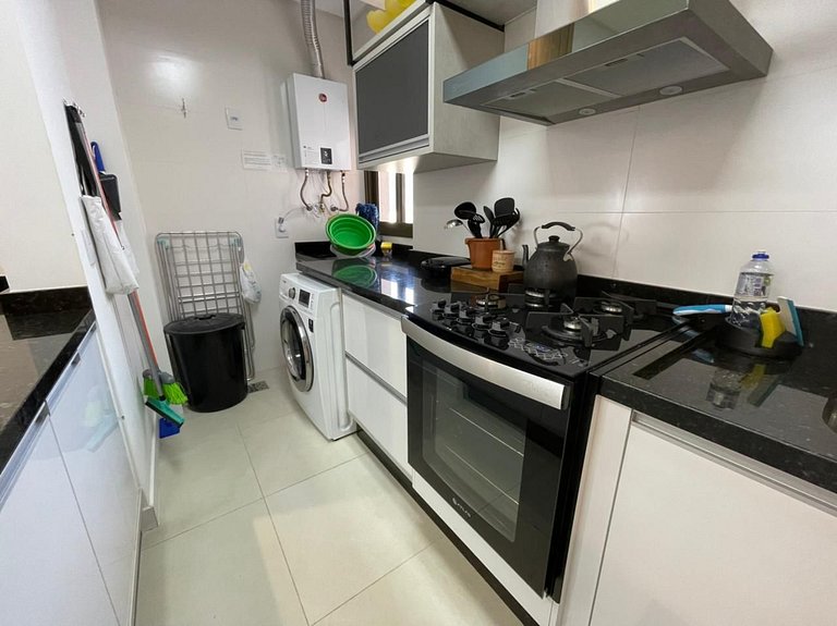 Cód 108 - Apartamento exuberante á 250 m do mar