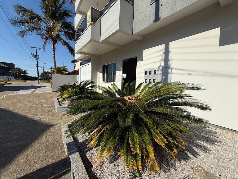 Cód 103 - Apto térreo a 50m do mar na Zona Sul