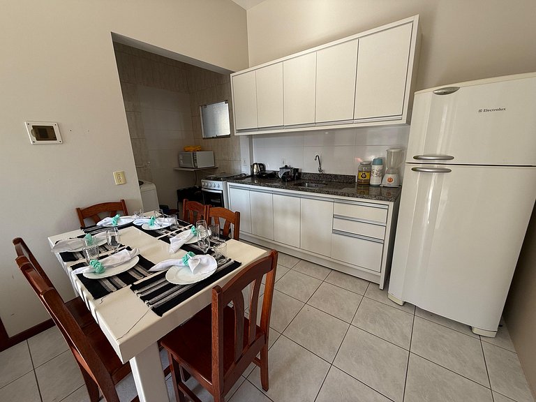 Cód 103 - Apto térreo a 50m do mar na Zona Sul