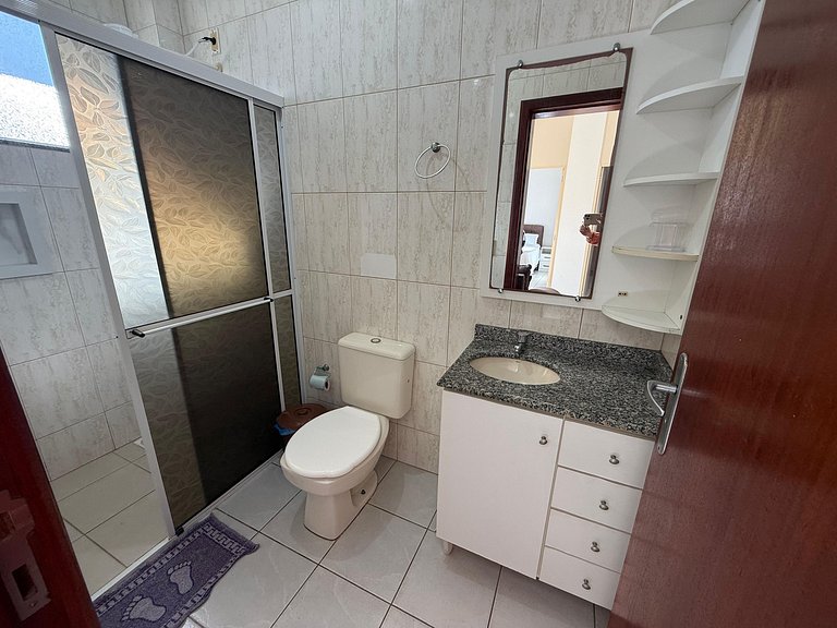 Cód 103 - Apto térreo a 50m do mar na Zona Sul