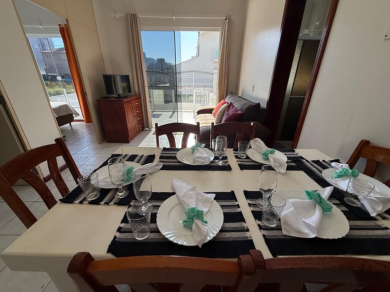 Cód 103 - Apto térreo a 50m do mar na Zona Sul