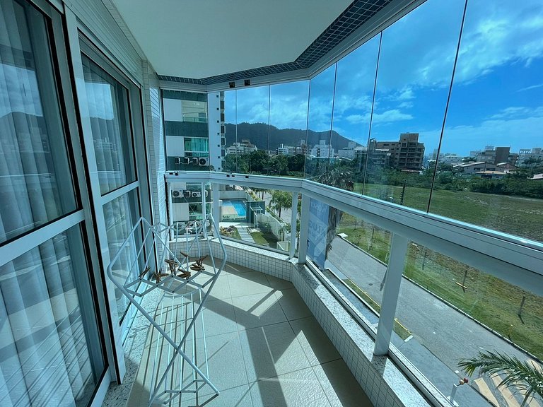 Cód 113 - Apartamento vista para o mar