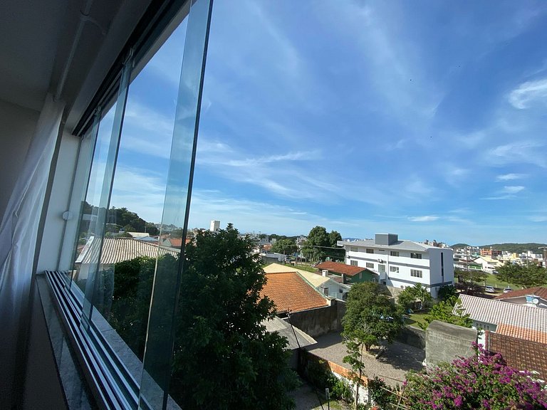 Cód 111 - Apartamento 3 dormitórios na villa da Praia de Pal