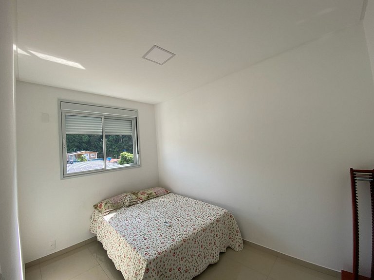 Cód 111 - Apartamento 3 dormitórios na villa da Praia de Pal