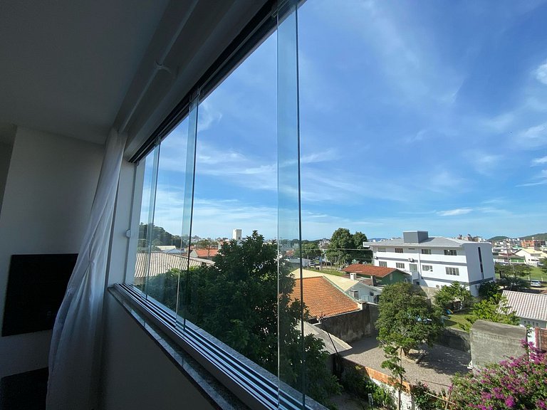 Cód 111 - Apartamento 3 dormitórios na villa da Praia de Pal