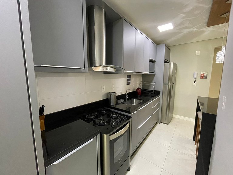 Cód 121 - Apartamento á 250m do mar
