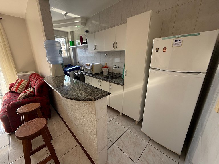 Cód 115 – Apartamento aconchegante a 50m do mar