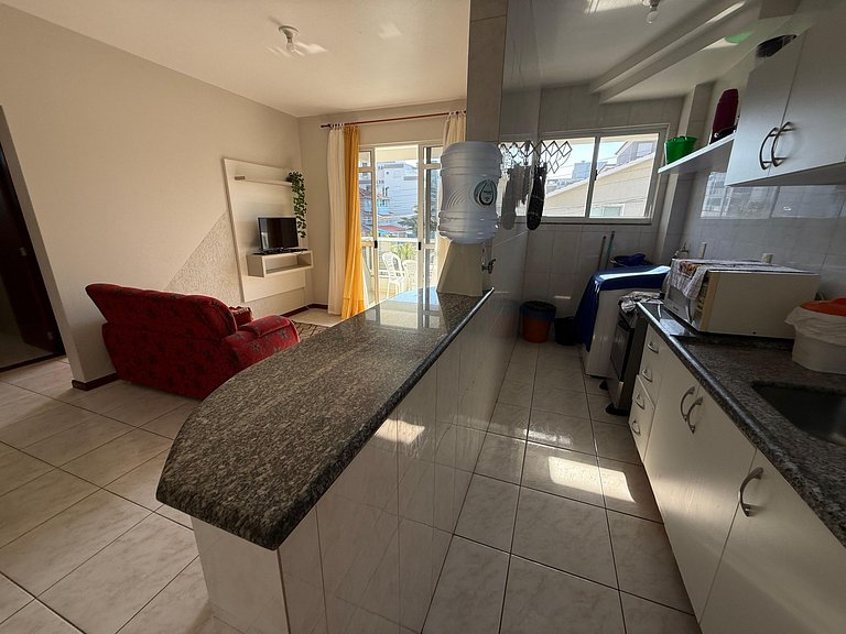 Cód 115 – Apartamento aconchegante a 50m do mar