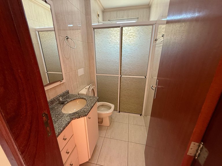 Cód 115 – Apartamento aconchegante a 50m do mar