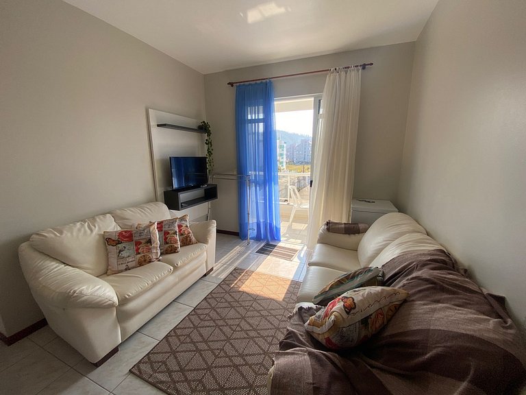 Cód 118- Apartamento á 50m do mar