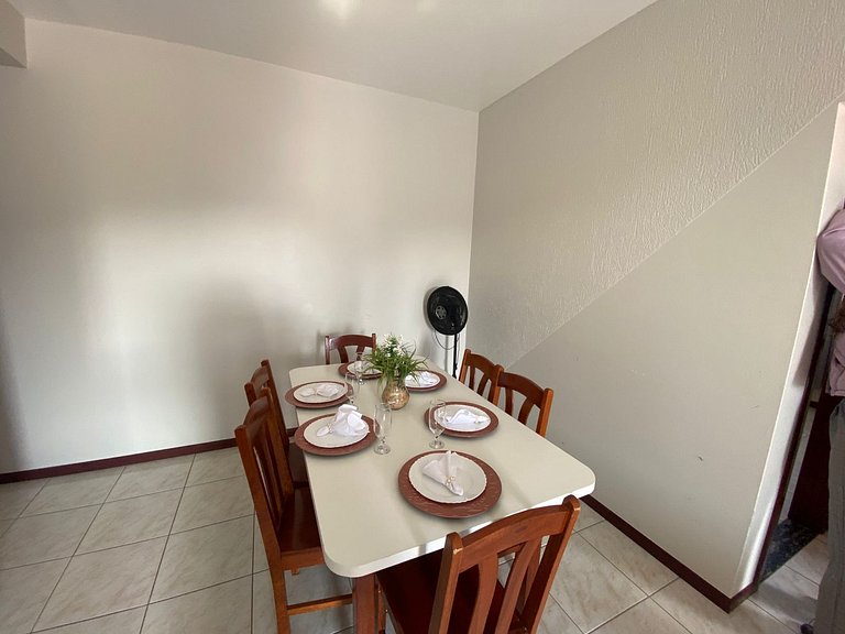 Cód 118- Apartamento á 50m do mar