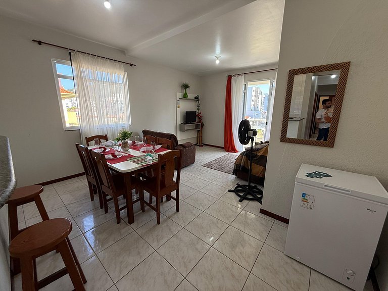 Cód 117 - Apartamento aconchegante a 50m do mar