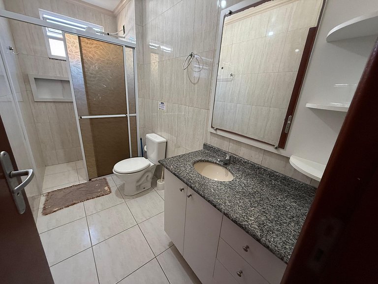 Cód 117 - Apartamento aconchegante a 50m do mar