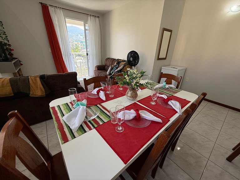 Cód 117 - Apartamento aconchegante a 50m do mar